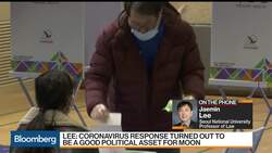 S. Korea's Moon to Make Changes in Policies Amid Crisis: Professor Lee News Clip