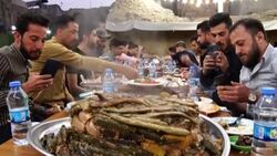 CLEAN : Iraq's Christians offer iftar meals to muslims in Ramadan News Clip