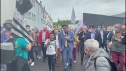 CLEAN : France: Thousands demonstrate in Brittany to defend regional languages News Clip