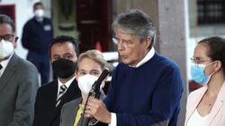 VOICED : Presidente de Ecuador se defiende de Papeles de Pandora News Clip