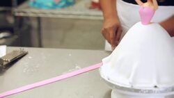 How to Make a Fondant Ribbon & Bow for a Princess Doll Cake Instructional Video