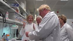 Boris Johnson visits The Francis Crick Institute News Clip
