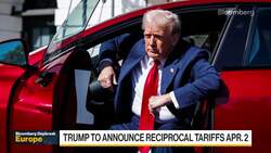 Trump Plans 25% 'Secondary Tariffs' on Venezuela Oil Buyers News Clip