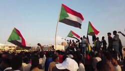 CLEAN : Thousands of Sudanese call for dissolving Bashir's party News Clip