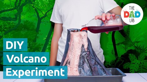 Science Experiment: Volcano with Vinegar and Baking Soda