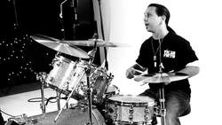 How to Play a Six-Stroke Roll on the Drums Instructional Video