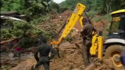 Sri Lanka hit by floods and landslides due to cyclone News Clip