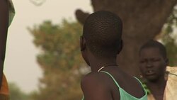 Women drawing water in South Sudan Stock Footage