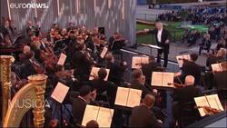 Sweeping melodies with Jonas Kaufmann at the Summer Night Concert News Clip