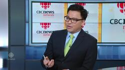 Greek island rallies to help refugees News Clip