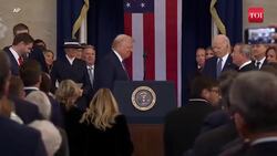 Trump-Melania Miss Kiss; Awkward Moment To 'Tiny Triumph' | Inauguration Gala News Clip