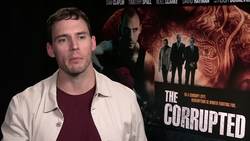 Stop the press: Ryan Reynolds and Sam Claflin talk about working as paper boys Instructional Video