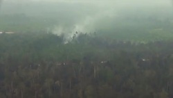 CLEAN : AERIALS: Forest fires in Indonesia's Sumatra News Clip