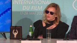 CLEAN : Cannes: Seeing the world through a donkey's eyes in Jerzy Skolimowski "Hi-han" News Clip