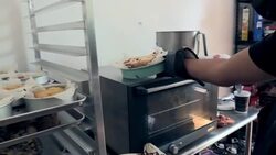 VOICED : Las celebridades digitales que emergieron con la pandemia en México News Clip