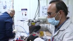 CLEAN : French carmaker PSA assembles medical respirators to fight COVID-19 News Clip