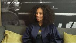 Alicia Keys is “right here, right now” News Clip