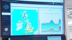 Nicola Sturgeon tours science lab at university News Clip
