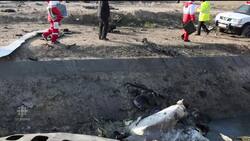 Aviation expert says info changes quickly in hours after plane crash News Clip