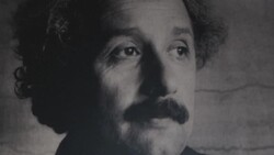 CLEAN : Rare Einstein manuscript fetches record 11.6 mn euros at Paris auction (2) News Clip