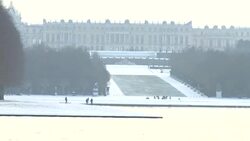 CLEAN : Versailles palace 'magical' after recent snowfall News Clip