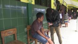 Many languish in shelters after Indonesia tsunami Instructional Video