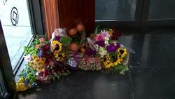 CLEAN : South Africans in Cape Town pay tribute News Clip