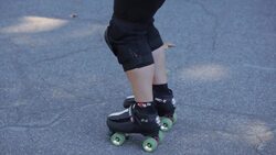 How to Turn from Backward to Forward on Roller Skates Instructional Video