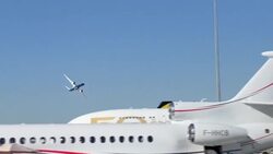 CLEAN : Fighter jets and Boeing aircraft put on airshow in Dubai News Clip