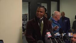 R. Kelly back in custody over child support News Clip