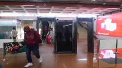 CLEAN : Bangladesh airport screens arrivals for signs of SARS-like virus News Clip