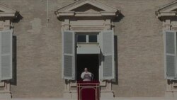 VOICED : Pope 'prays' for victims of US tornado News Clip