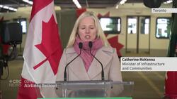 Ottawa, airlines closing in on multi-billion dollar bailout package News Clip