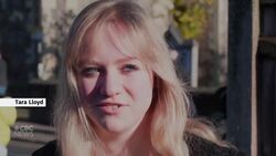 One Direction bandmates, fans mourn Liam Payne as he's laid to rest News Clip