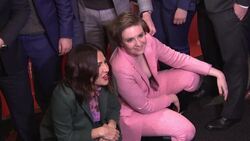 Lena Dunham is celebrating one year of sobriety, reveals she misused prescription drugs Instructional Video