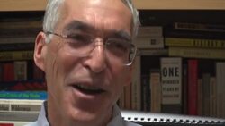 VOICED : Ballooning dispute: America's giant inflatable rats under attack News Clip