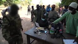 CLEAN : Senegalese soldiers released by Casamance rebels at the border between Gambia and Senegal News Clip