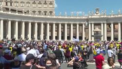 CLEAN : Pope urges end to clashes in Jerusalem (2) News Clip