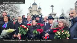 Thousands turn out for Navalny's funeral in Moscow despite the risks News Clip