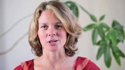 How to Find the Right Childbirth Class for You Instructional Video