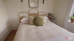 House Tours: A Couple's 800-Square-Foot Virginia Woolf-Inspired Apartment in Brooklyn, New York Instructional Video