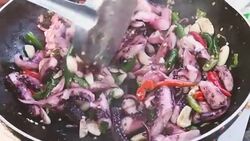 Squid Basil on pan Stock Footage