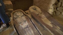 Egypt annonces discovery of 2,500 year old tomb Instructional Video
