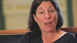 What's the Traditional Order of the Wedding Processional? Instructional Video