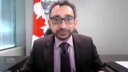 Transport minister is asked what would happen if federal workers refuse vaccines News Clip