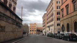 Rome streets empty as lockdown continues Instructional Video