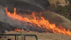 Firefighters battle raging California wildfire News Clip