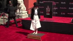 CLEAN : Diane Keaton enshrines her handprints at the Chinese Theater in Hollywood News Clip