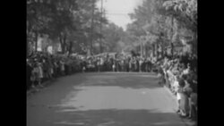 Pres. Franklin Roosevelt and Eleanor Roosevelt in motorcade; President speaks from car News Clip