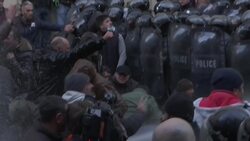 Police break up protest in front of Parliament Instructional Video